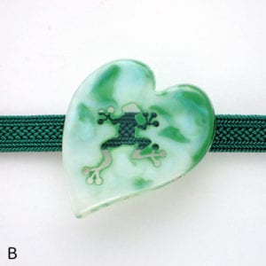 蛙リーフ帯留め色柄違いB　一点もの