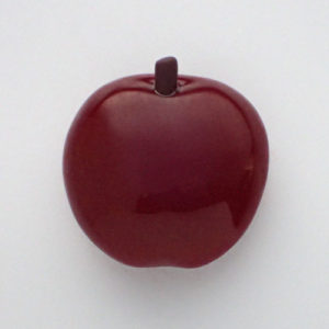 りんごの帯留め旧色　正面白背景