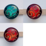 光を反射するオーナメントの帯留めスワール少々難