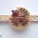 福良雀の帯留めお色違いC　正面