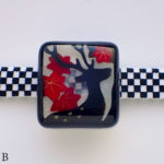 鹿と紅葉の帯留めお色違いB　正面